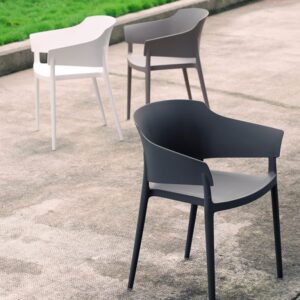 Sedia con braccioli Zash vari colori
