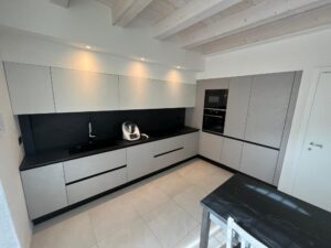 Cucina Fango top nero